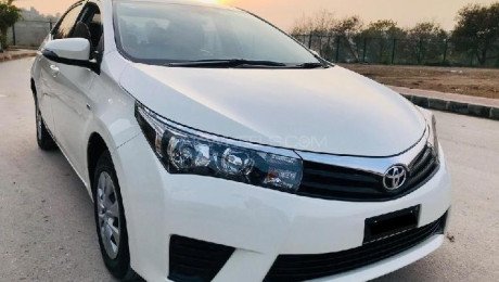 Toyota 2015 Model Full Loaded with new accessories fully multimedia  